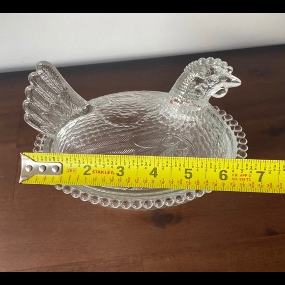 Firm price. vintage clear Indiana Glass covered chicken dish. Great shape - Picture 5 of 8